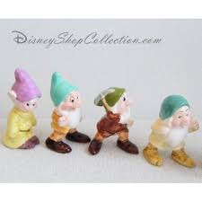 Ensemble De Figurines Ceramique Nains Disney Blanche Neige Malaysia Blanche Neige Et Les 7 Nains Disney Blanche Neige Blanche Neige