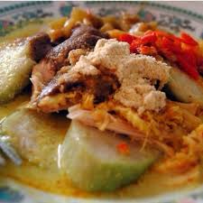 Resep lontong sayur di jamin enak dan gurih | cocok untuk hidangan hari raya. The Famous Lontong Cap Gomeh Lontong Sayur Godok Opor Ayam Suwir Telor Pindang Sambal Merah Makan Malam Resep Masakan Masakan Indonesia