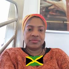 After warming up with 10 rounds of 1 minute boxing punching the bag and  since it was a beautiful day outside I decided that I would go walking. I  walked for 30