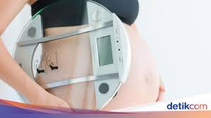 Definii pen!akit bayi prematur adalah bayi yang lahir pada usia kehamilan kurang atau sama. Mendongkrak Berat Badan Janin Jelang Waktu Melahirkan