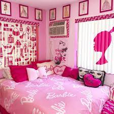 Pin By Lilian Izaguirre On Decor Barbie Room Barbie Bedroom Barbie Room Decor