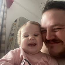 Can anyone watching the game confirm Mahomes has 2 passing TDs? Everywhere  I look says he has except Will Hill lol