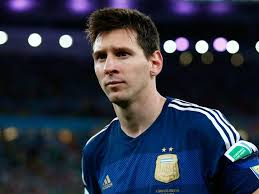 El argentino continuará con sus días de descanso junto a su familia y luis suárez. Too Soon To Judge Messi Maradona Debate Nesta Goal Com