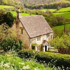 Welcome To Rose Cottage In The Village Of Slad Gloucestershire It Was The Former Home Of Lau Countryside House English Country House English Country Cottages