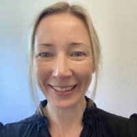 4 "Dona Lawrence" profiles