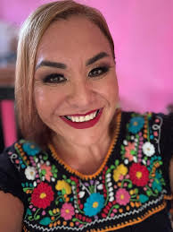 Hoy fue un día muy especial ! Tuve una sesión de fotos con Karen Novelo que  ya verán el resultado en unos días 😍 Además mi querida Carmen Prado me  maquiló y