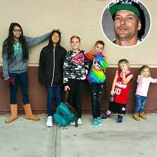 Kevin federline, britney spears' ex, has released a statement, through his lawyer. Kevin Federline Shares New Photo Of His Six Children People Com