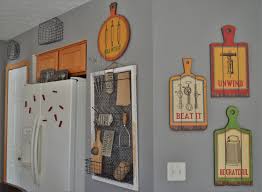 vintage kitchen wall decor ideas