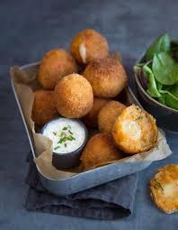 Croquettes De Patate Douce A La Raclette Pour 4 Personnes Recettes Elle A Table Recette Croquettes De Patates Douces Recettes De Cuisine Recette