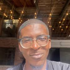 Nicole Stoops (@nicdamstoops23)