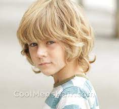 Ty Simpkins Blonde Shaggy Hairstyle Cool Men S Hair Boys Haircuts Long Hair Boy Haircuts Long Boy Hairstyles