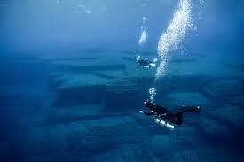 Yonaguni underwater monuments in japan wow! Japan Okinawa Zamami Yonaguni Travelholic Around The World With Dominik Vogtli