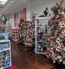Each year in october, both locations go through a transformation from backyard oasis supply to your christmas supply and decoration headquarters. Macy S Opens Holiday Themed Stores At 2 N J Malls Nj Com