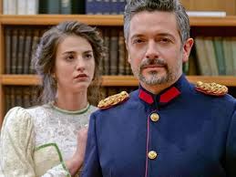 Αναστασία, περίμενες ποτέ ότι μια σειρά εποχής που αφορά μια μαύρη σελίδα της ιστορίας, όπως η γενοκτονία του ποντιακού ελληνισμού, θα κέντριζε το ενδιαφέρον 1.500.000 τηλεθεατών και, κυρίως. Anastasia Pantoysh H Ifigeneia Apo To Kokkino Potami Eixe Protash Gia Tis Agries Melisses Poion Rolo 8a Eixe