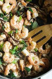 Garlicky Shrimp Stir Fry With Shiitakes And Bok Choy Skinnytaste 566538828127165947 Skinny Taste Recipes Garlicky Shrimp Recipes