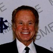 Leonard Bloom's Instagram, Twitter & Facebook