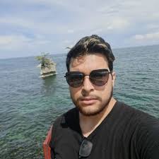 No sé porqué se asusta tanto Rodrigo de que le levanten la inmunidad si  nunca en la historia de este país alguien con plata ha ido preso