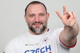 Párty hárder má být pokračování té nejdivočejší, maximálně nekorektní a podle mnohých i nejlepší české komedie posledních let párty hárd. Jiri Orsag Olympijskytym Cz