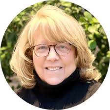 Kristen Layton's Instagram, Twitter & Facebook