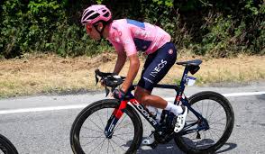 Ciclista colombiano perteneciente al team ineos. Yupl 1 Azaqxwm