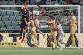 W rewanżowych meczach trzeciej rundy eliminacji piłkarskiej ligi mistrzów, ac milan pokonał dynamo zagrzeb 3:0. Liga Mistrzow 2021 22 Eliminacje Lm Legia Warszawa Bodo Glimt Wynik Relacja Bramki Informacje