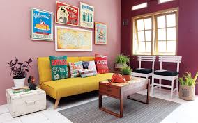 Sebagai mana judulnya ruang tamu ini bergaya desain modern minimalis dengan tema pewarnaan hitam dan putih. Ubah Ruang Tamu Dengan Gaya Desain Menarik Ini Crona