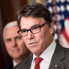 people-have-strong-reactions-to-rick-perry-slamming-the-tamu-student-election
