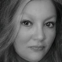 Fay Kessler's Instagram, Twitter & Facebook