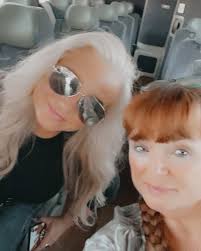 Headed to the airport in Tucson with my sister Christie…Goodbye for now  Arizona! ☀️Headed home to Montana ❤️🙏🏻✨ #homesweethome #bustotheairport  #lovemyfamily♥️ #travelinmama😊