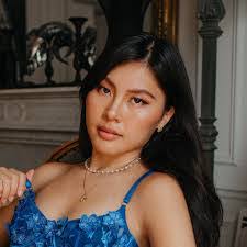 Kasey Duff's Instagram, Twitter & Facebook