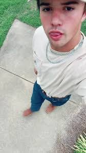 Kyle Windham's Instagram, Twitter & Facebook