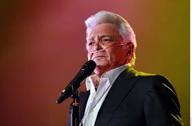 Alberto Vázquez se retira de los escenarios por problemas de salud - HCH.TV