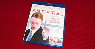 Antiviral hits theatres across canada tomorrow. Antiviral Setz Dir Einen Schuss Beruhmtheit In Grossen Fussstapfen Die Nacht Der Lebenden Texte