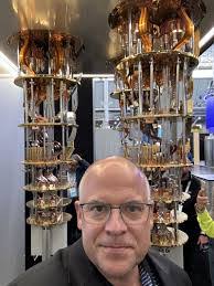 Dave Mott's Instagram, Twitter & Facebook