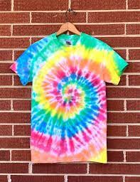 Twist your fingers to begin the spiral twirl and. Spiral Tie Dye A Diy Tutorial Chaotically Yours