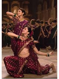 Priyanka Chopra And Deepika Padukone Fashion Trend Inspiration Indian Celebrities Bollywood Dance