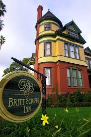 7 Amazing Places To Stay Overnight In Southern California Without Breaking The Bank Stay Overnight San Diego The Good Place