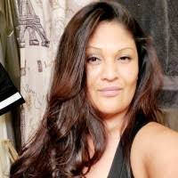 30+ "Dee Flores" profiles