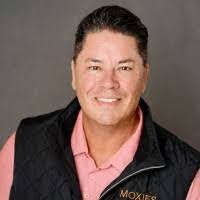 Glenn Mooney's Instagram, Twitter & Facebook