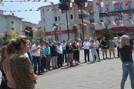Kadin Cinayetlerine Ayancik Chp Kadin Kollarindan Tepki Kadin Bulutlar Kadin Saat