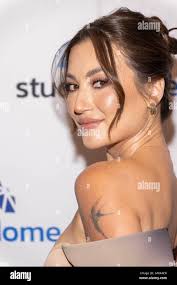 Annie film premiere hi-res stock photography and images