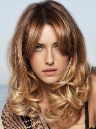 Trovate la giusta ispirazione con i look delle star, in variante nocciola caramello, ramato, con riflessi . Capelli Color Nocciola Il Giusto Mix Tra Biondo E Castano