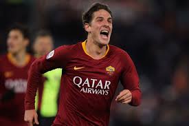 Visualizza il profilo di nicolo zaniolo (roma) su flashscore.it. Roma Teenager Nicolo Zaniolo Urges Mum To Stop Posting Sexy Instagram Selfies Mirror Online