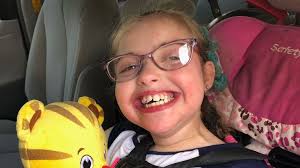 Felicia Maes's Instagram, Twitter & Facebook