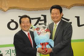 정세균 / 국무총리 10개월 넘게 계속되고 있는 코로나19와의 싸움에서 우리는 지금 최대의 위기에 직면해 있습니다. ëŒ€ì„ í›„ë³´ ê²€ì¦ ì •ì„¸ê·  ì •ì„¸ê· ì˜ ì‚¶ê³¼ ì •ì¹˜