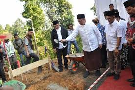 Rumah modern untuk tanah berundak. Gubernur Banten Orang Datang Ke Negeri Di Atas Awan Untuk Agungkan Ciptaan Nya Website Resmi Pemerintah Provinsi Banten