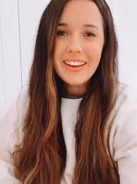 Maura Schmidt's Instagram, Twitter & Facebook