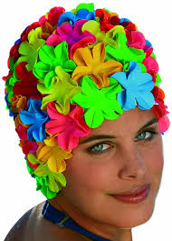 Queste bolle intelligenti sono piene d'aria per il calore e il comfort e presentano 3 fiori color crema con quadrifogli lilla al centro. Fashy 3191 Cuffia Da Bagno Donna Design Fiori Ilsubacqueo It