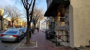 Bmws, lexuses (lexi?), and mercedes are the cars that would typically grace the streets of this community, and it follows that housing options are at that luxurious. Hilton Alexandria Va Hotel At King Street Metro Maps