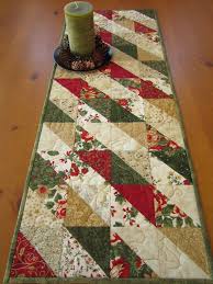 Christmas Table Runner In Green Red And Gold Quilted Table Runners Christmas Christmas Table Runner Pattern Christmas Table Toppers